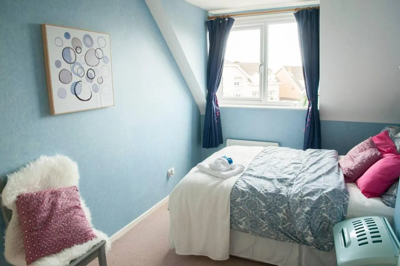 Holiday home Elegant 3-Bed House W Garden Villa Belfast United Kingdom